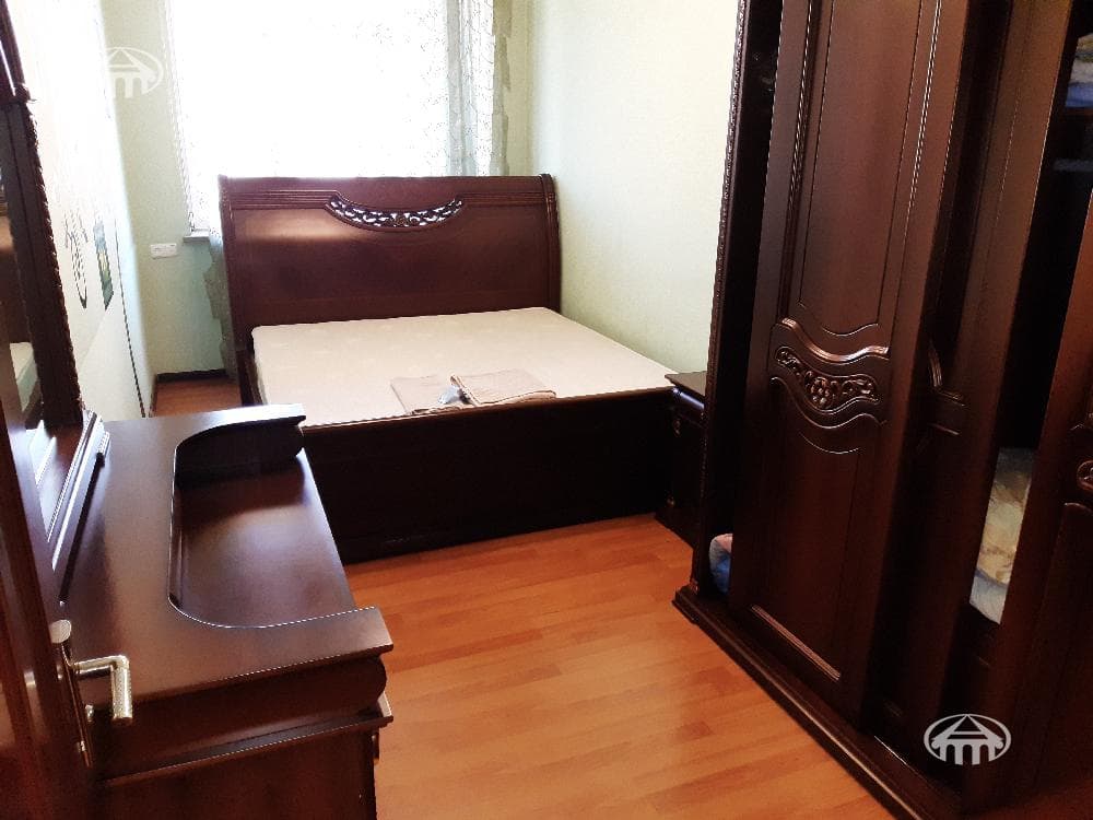 Квартира · 3 комн. · 100 м² · Кентрон