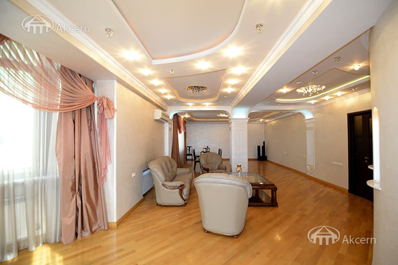 Квартира · 5 комн. · 200 м² · Кентрон — фото 5 из 41
