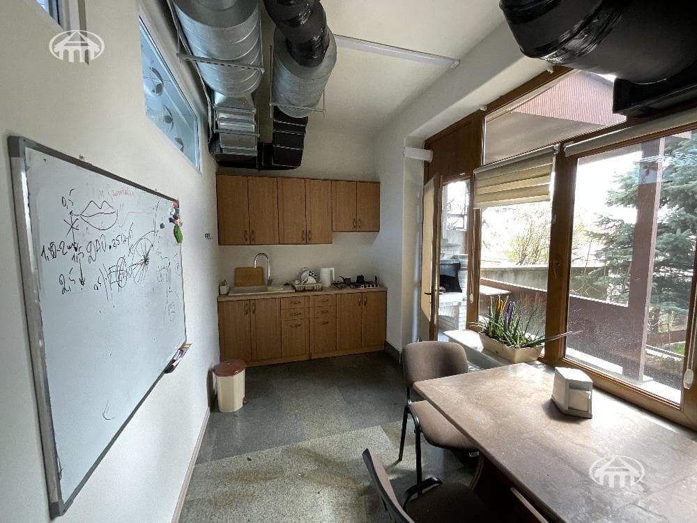 Mansion · 7 rooms · 700 m² · Arabkir