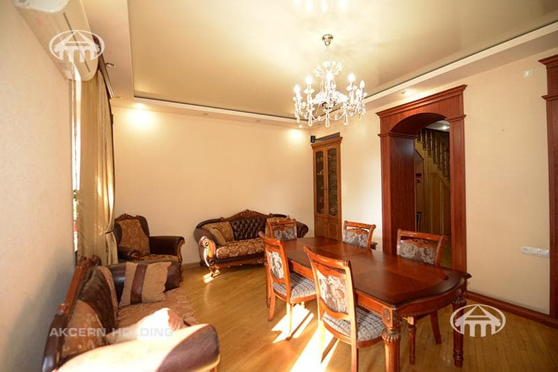 Apartment · 5 rooms · 166 m² · Kentron