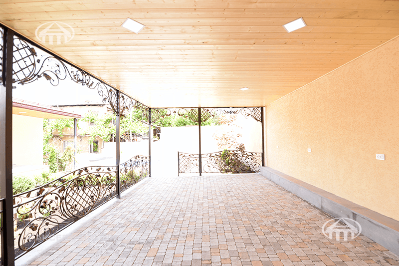 Mansion · 4 rooms · 300 m² · Nork-Marash