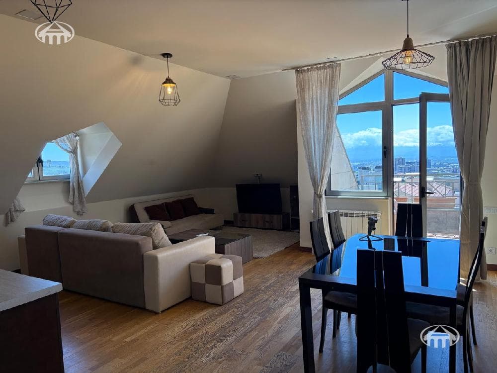 Apartment · 3 rooms · 120 m² · Kentron