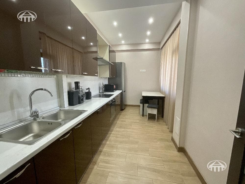 Квартира · 3 комн. · 114 м² · Кентрон