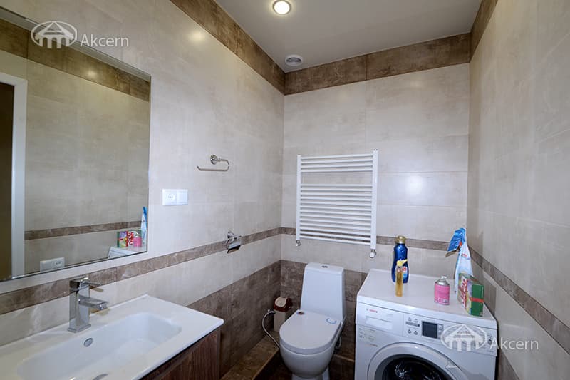 House · 5 rooms · 259 m² · Arabkir — photo 44 / 46