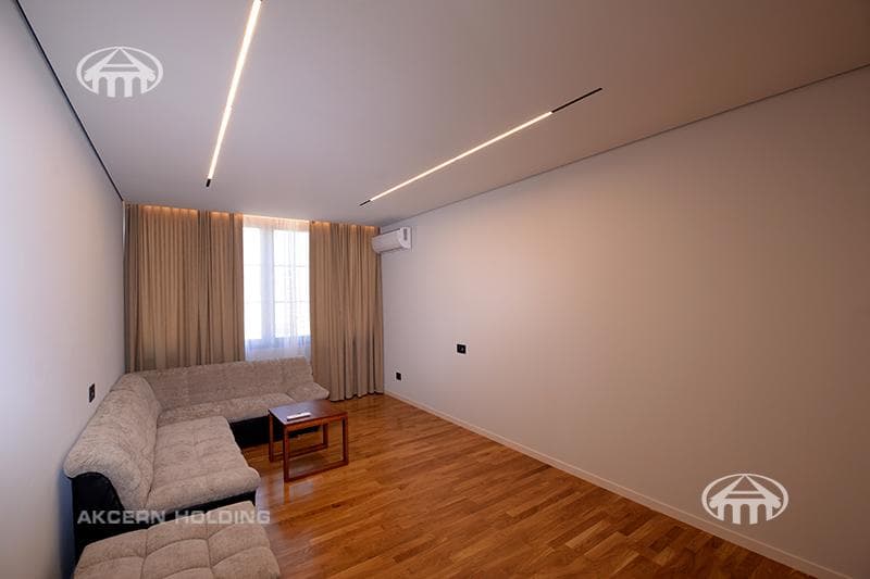 Apartment · 2 rooms · 60 m² · Kentron