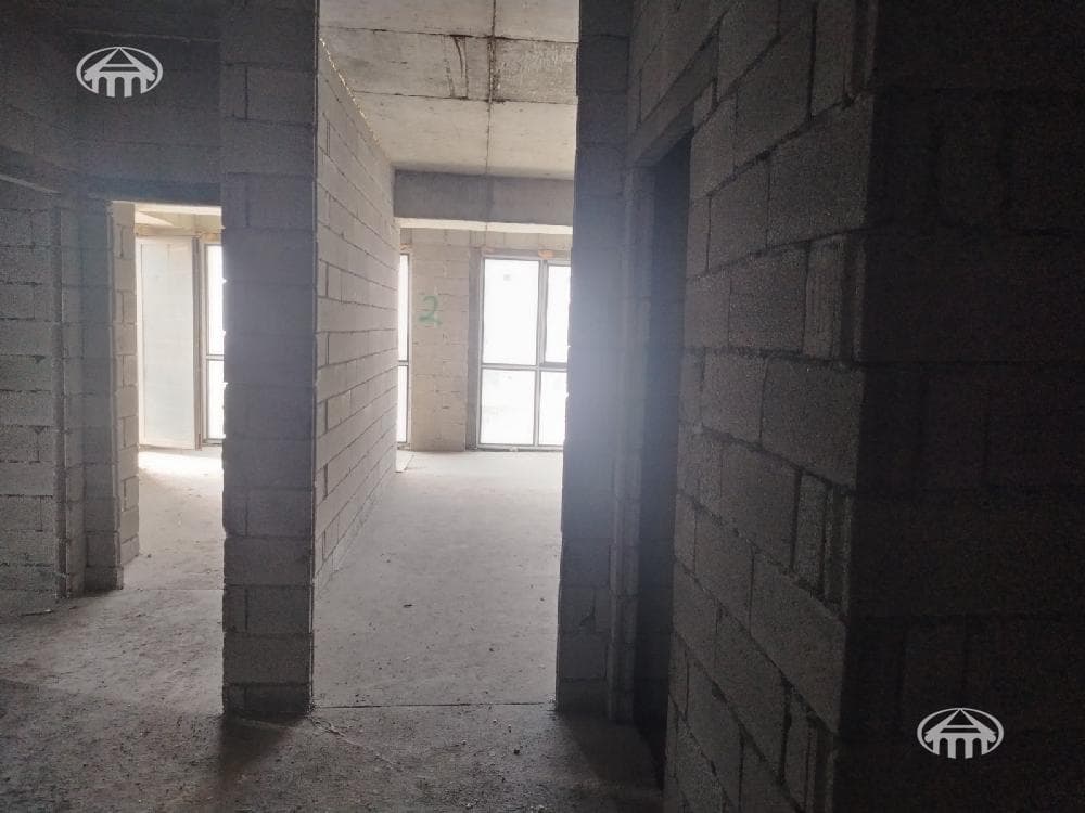 Квартира · 5 комн. · 183 м² · Аджапняк