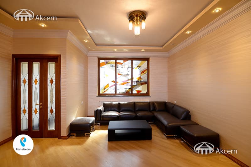 Mansion · 7 rooms · 729 m² · v. Arinj