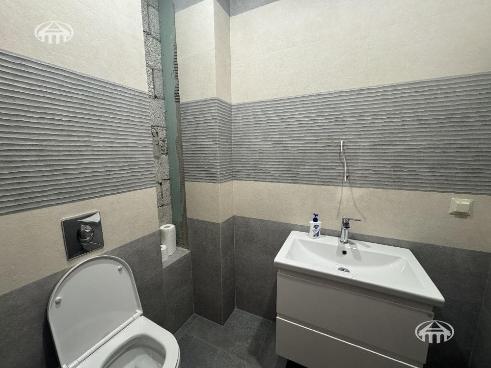 Townhouse · 4 rooms · 292 m² · Arabkir