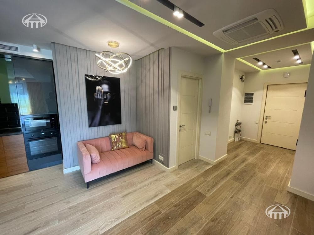 Apartment · 2 rooms · 85 m² · Kentron