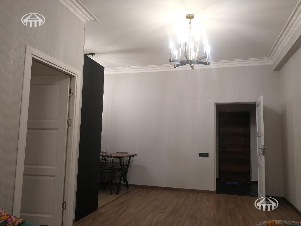 Բնակարան · 2 սեն. · 52 մ² · Կենտրոն — Լուսանկար 3 / 10