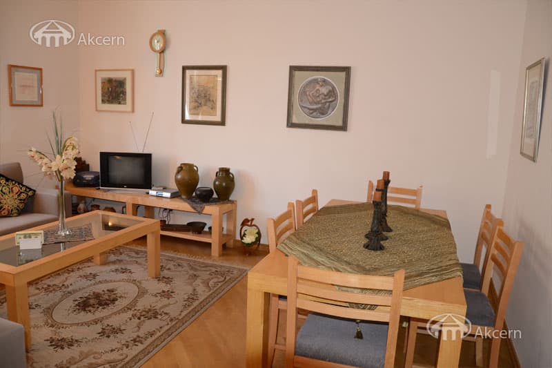 Квартира · 2 комн. · 58 м² · Кентрон
