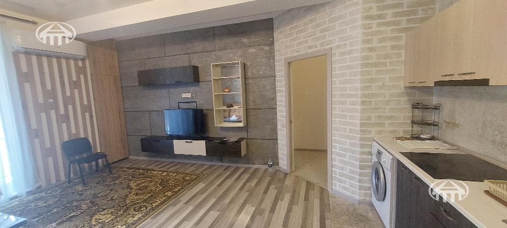 Квартира · 2 комн. · 66 м² · Кентрон