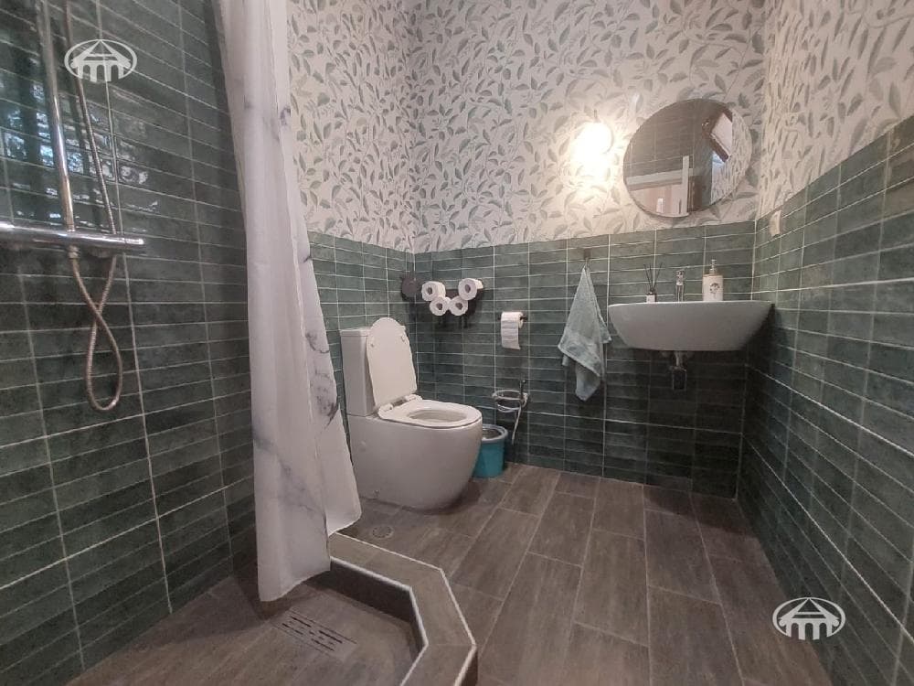 Townhouse · 4 rooms · 121 m² · Nairi