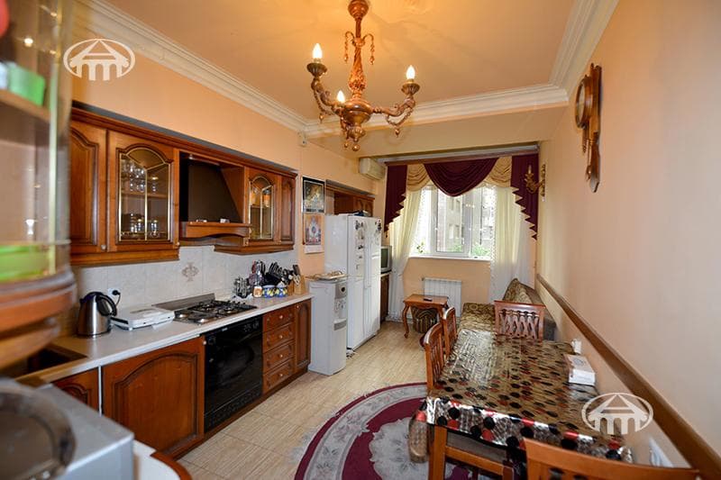 Квартира · 3 комн. · 89 м² · Кентрон