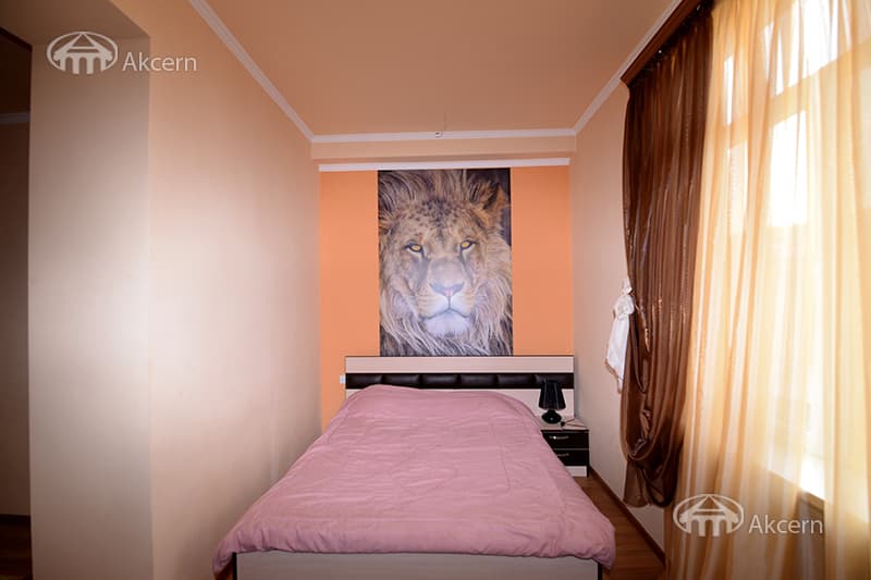 Apartment · 2 rooms · 58 m² · Kentron