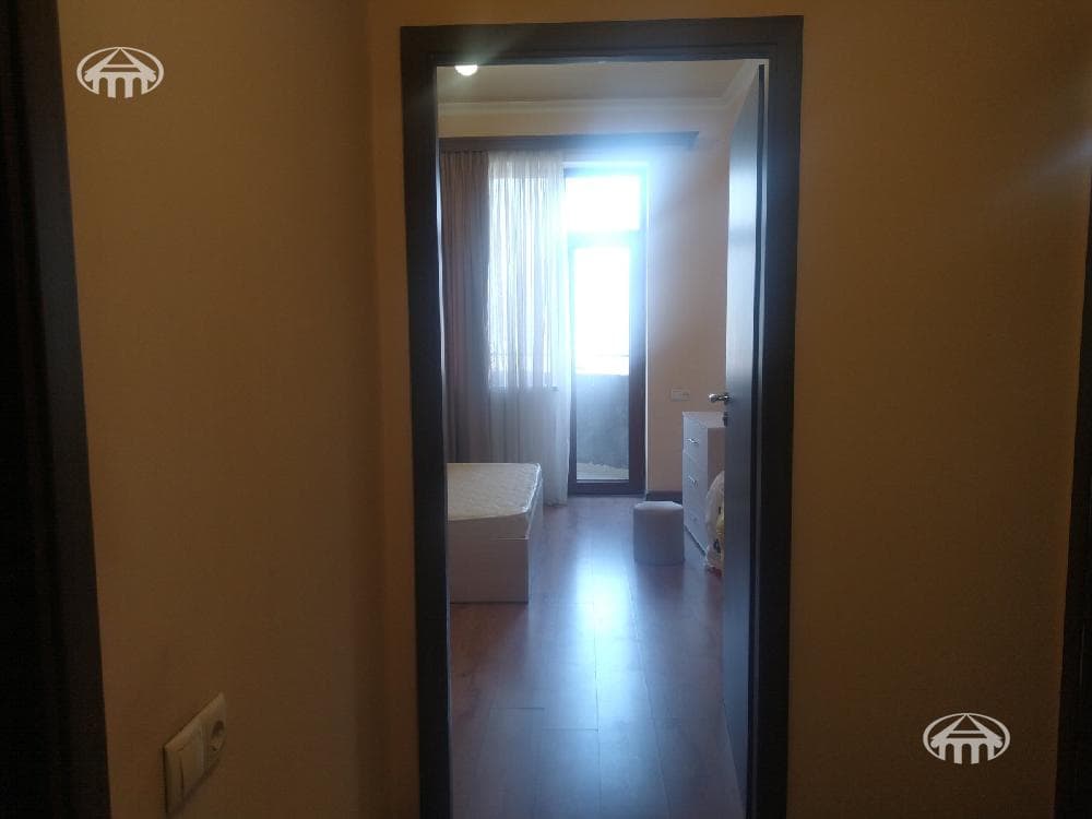 Квартира · 3 комн. · 64 м² · Кентрон