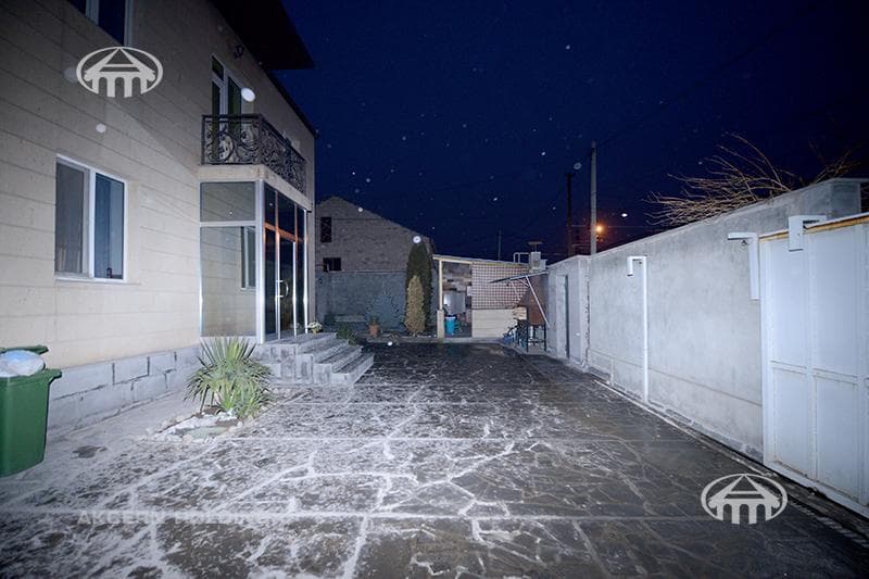 Mansion · 5 rooms · 230 m² · Ajapnyak