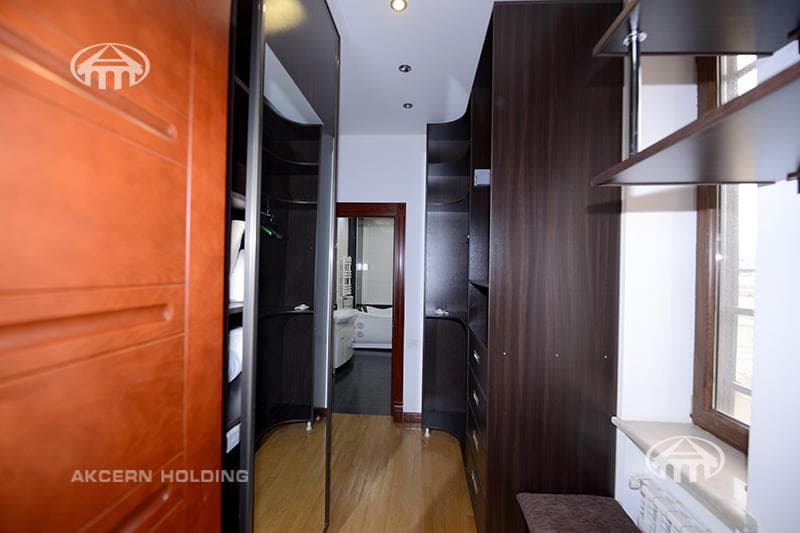 Mansion · 6 rooms · 415 m² · Nor Nork