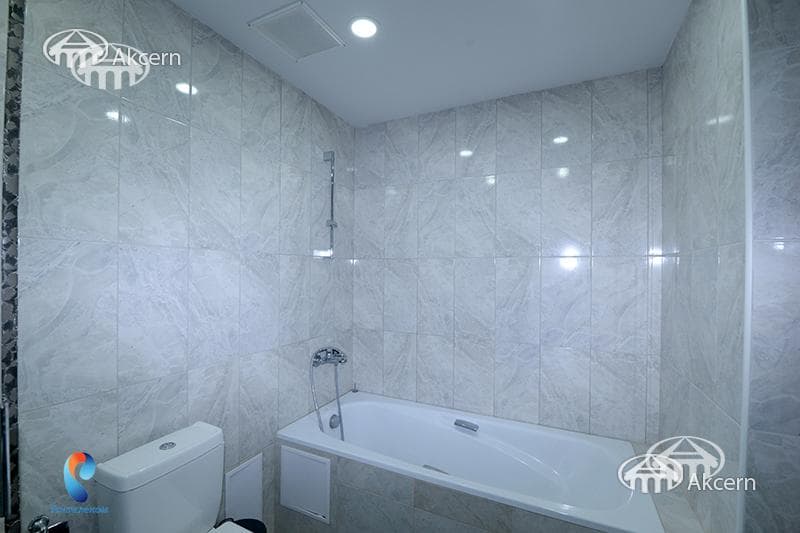 Office · 219 m² · Kentron