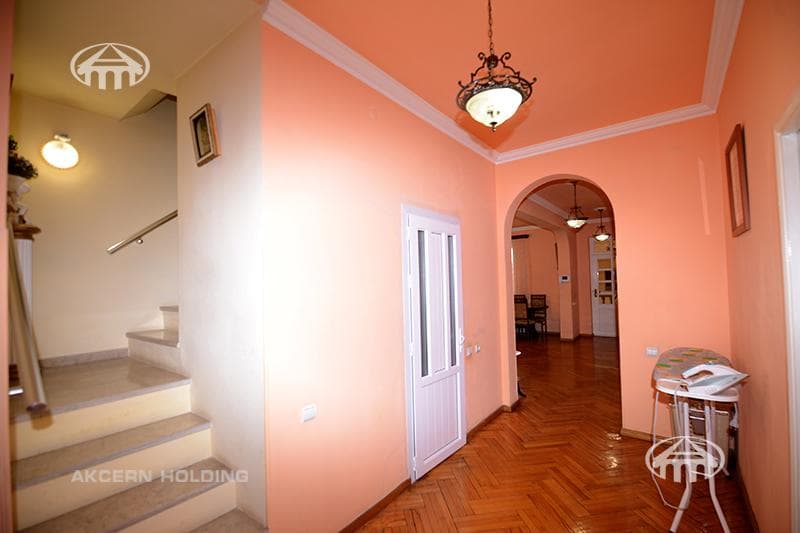 Mansion · 9 rooms · 385 m² · Kanaker-Zeytun