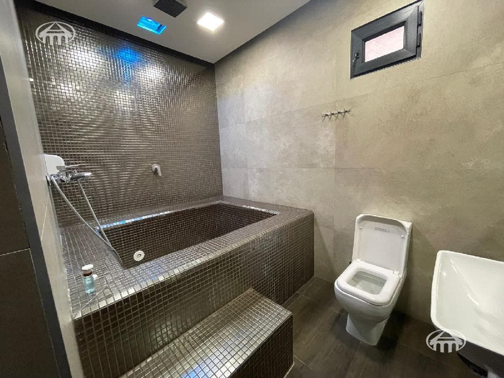 Ресторан · 1 726 м² · Малатия-Себастия