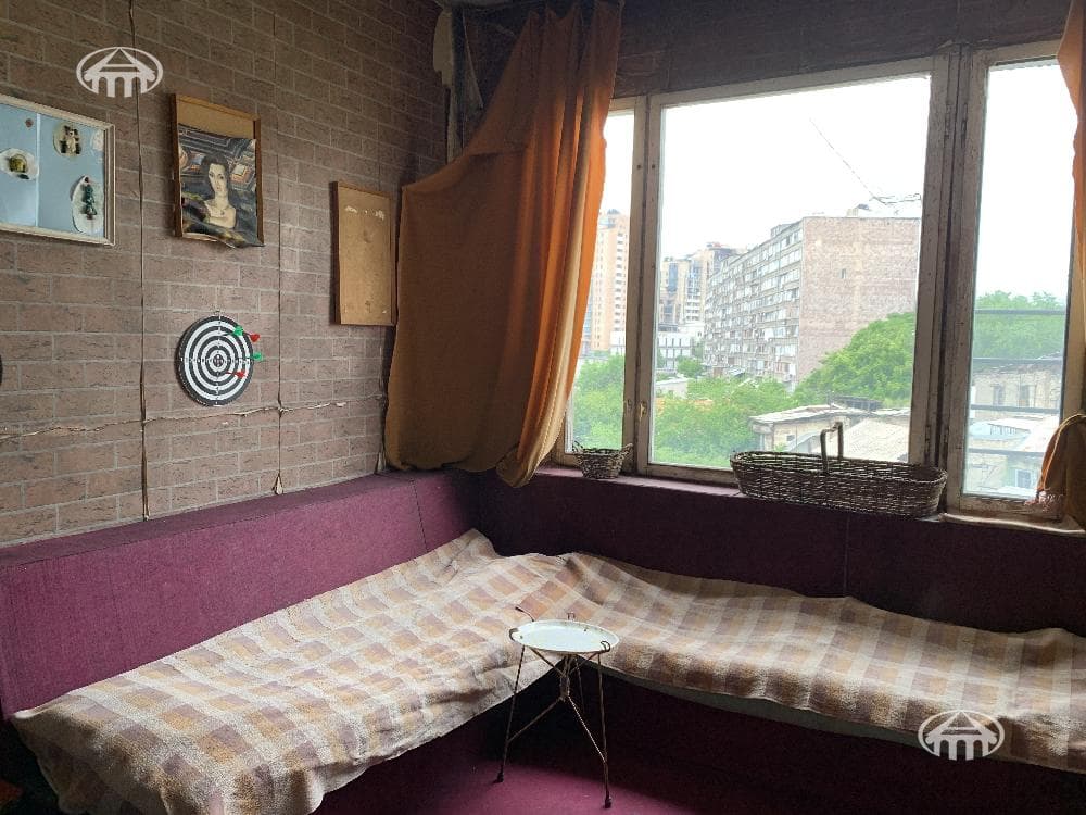 Apartment · 2 rooms · 103 m² · Kentron