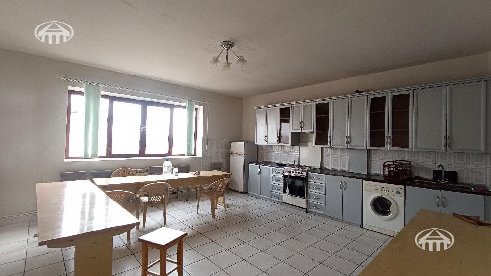 Прочее · 1 100 м² · Касах