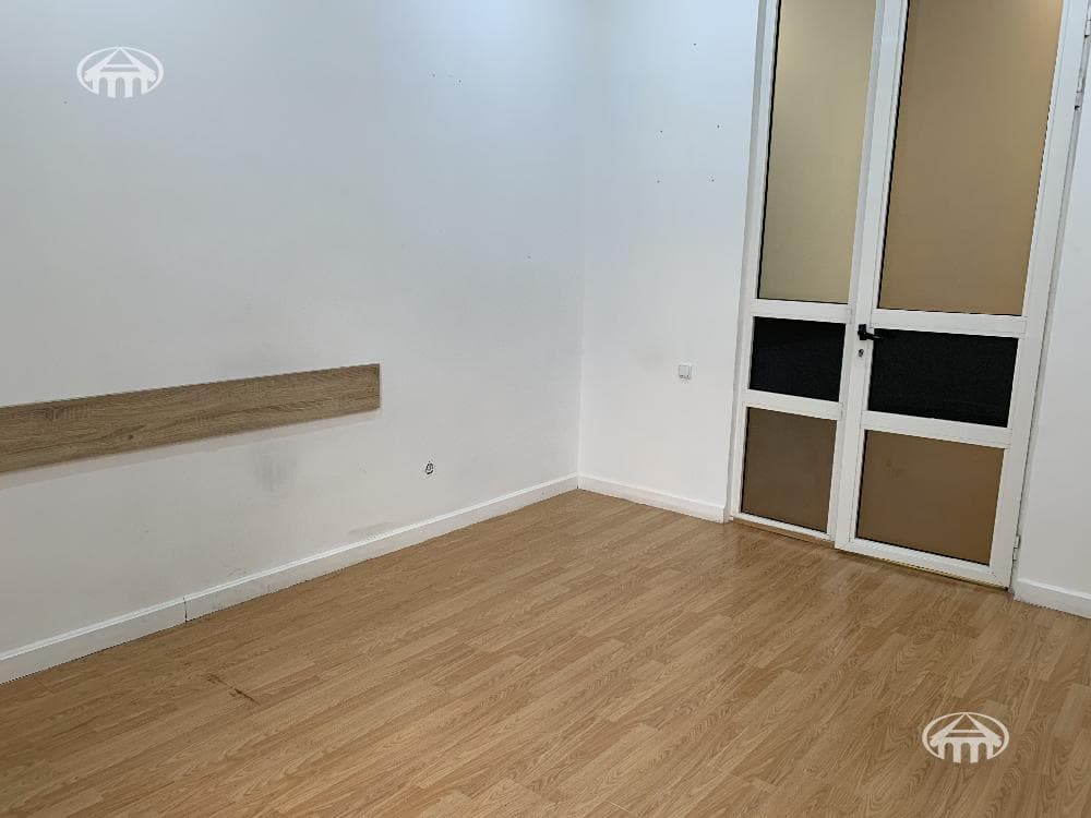 Office · 15 m² · Kentron