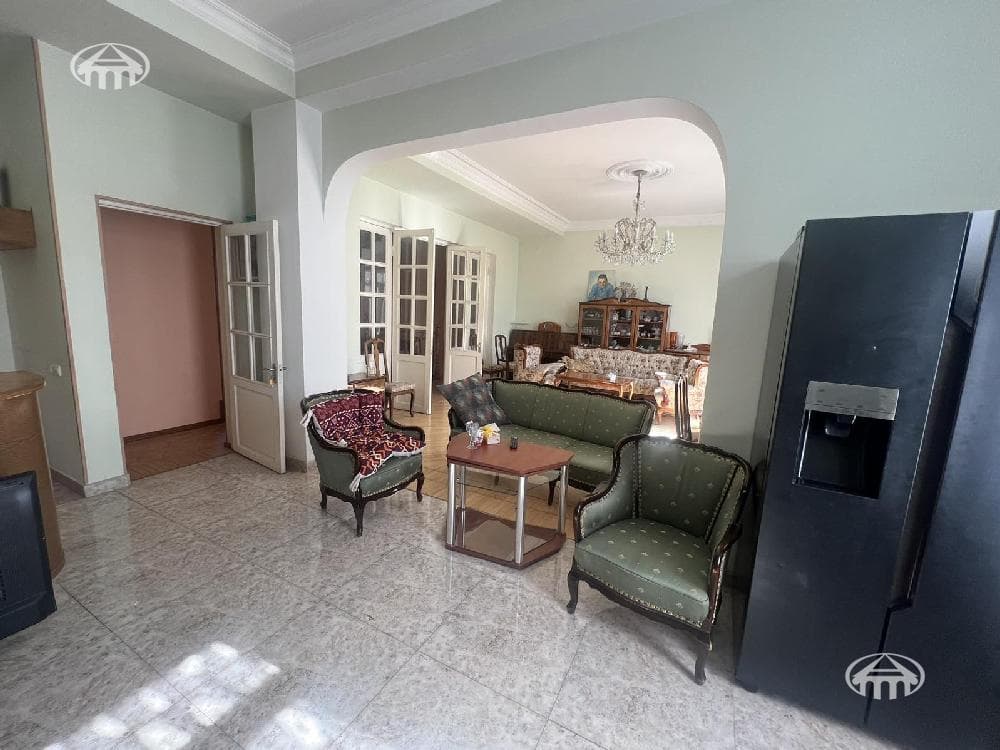 Особняк · 6 комн. · 464 м² · Арабкир