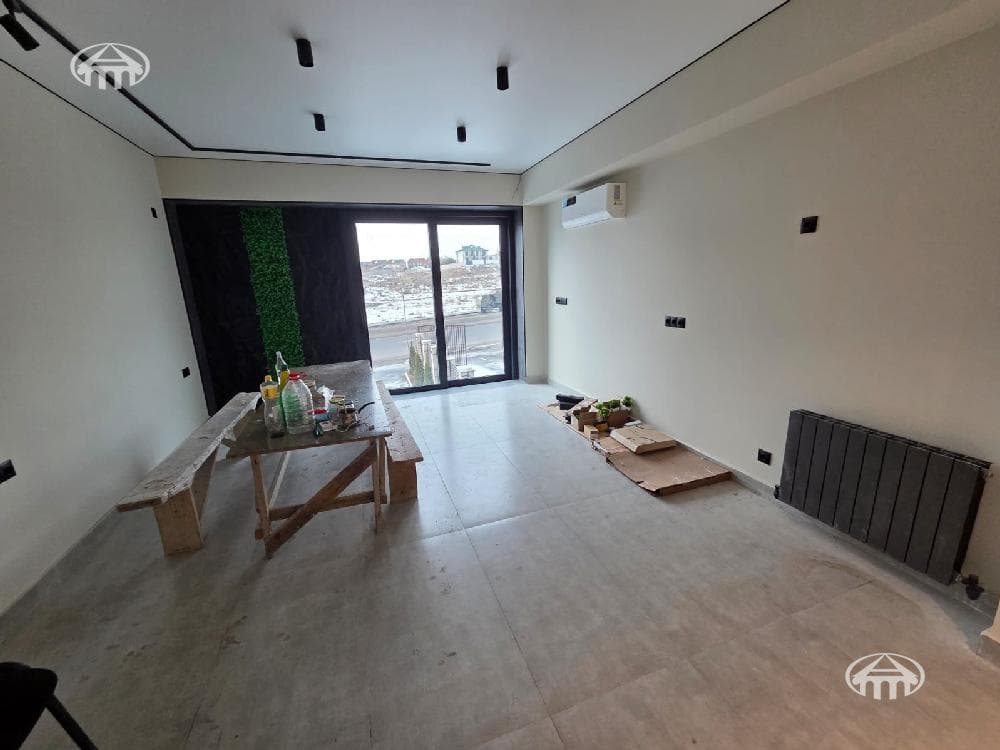 Office · 630 m² · Ajapnyak