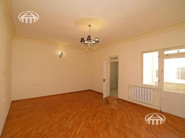 Առանձնատուն · 7 սեն. · 540 մ² · Աջափնյակ