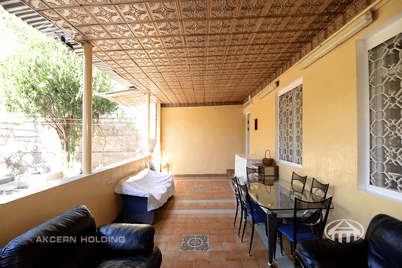House · 3 rooms · 131 m² · Arabkir