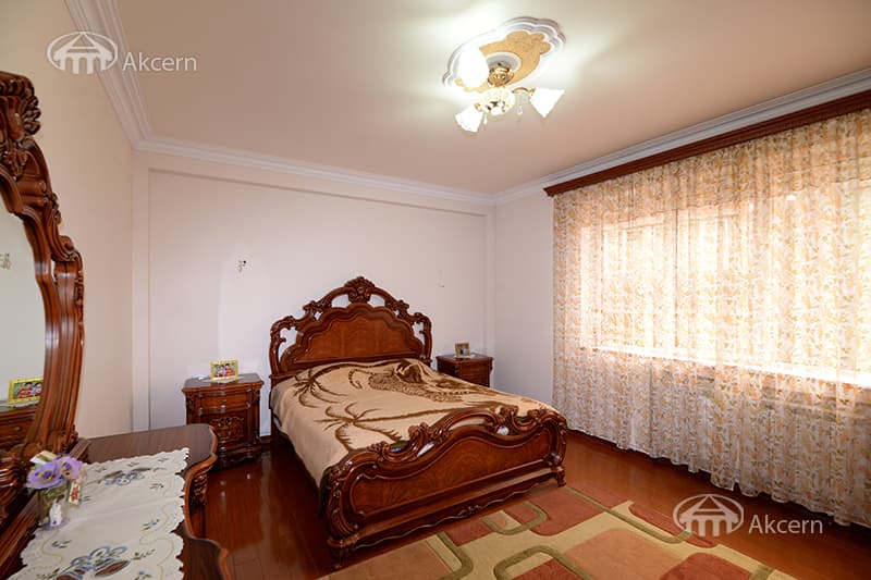 Квартира · 5 комн. · 251 м² · Арабкир