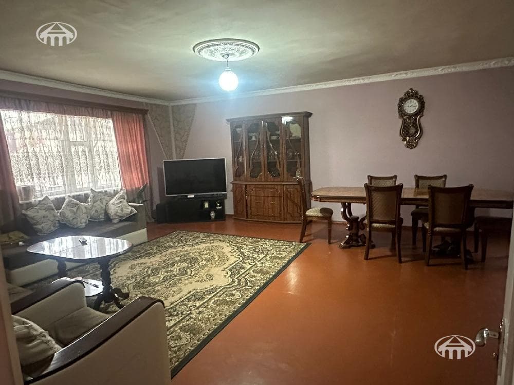 Особняк · 257 м² · Птгни