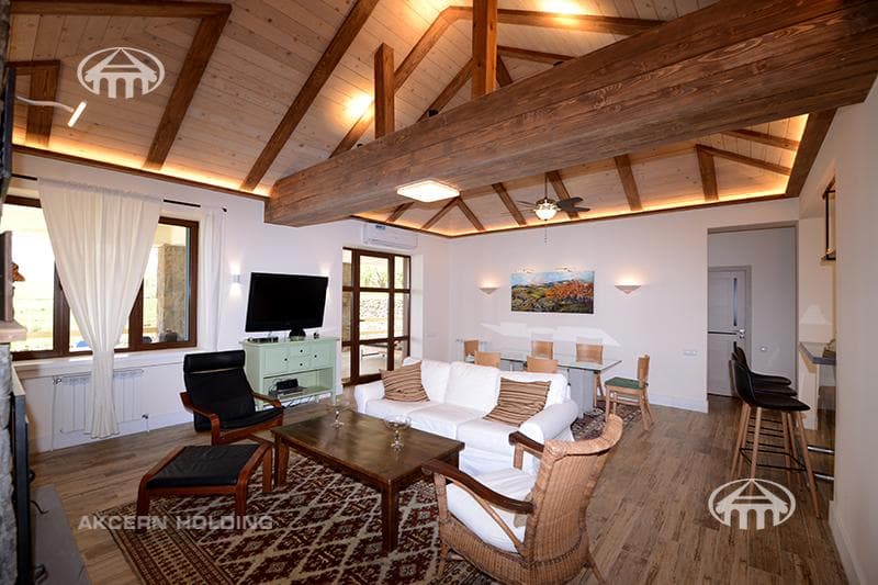 Mansion · 4 rooms · 244 m² · Saghmosavan