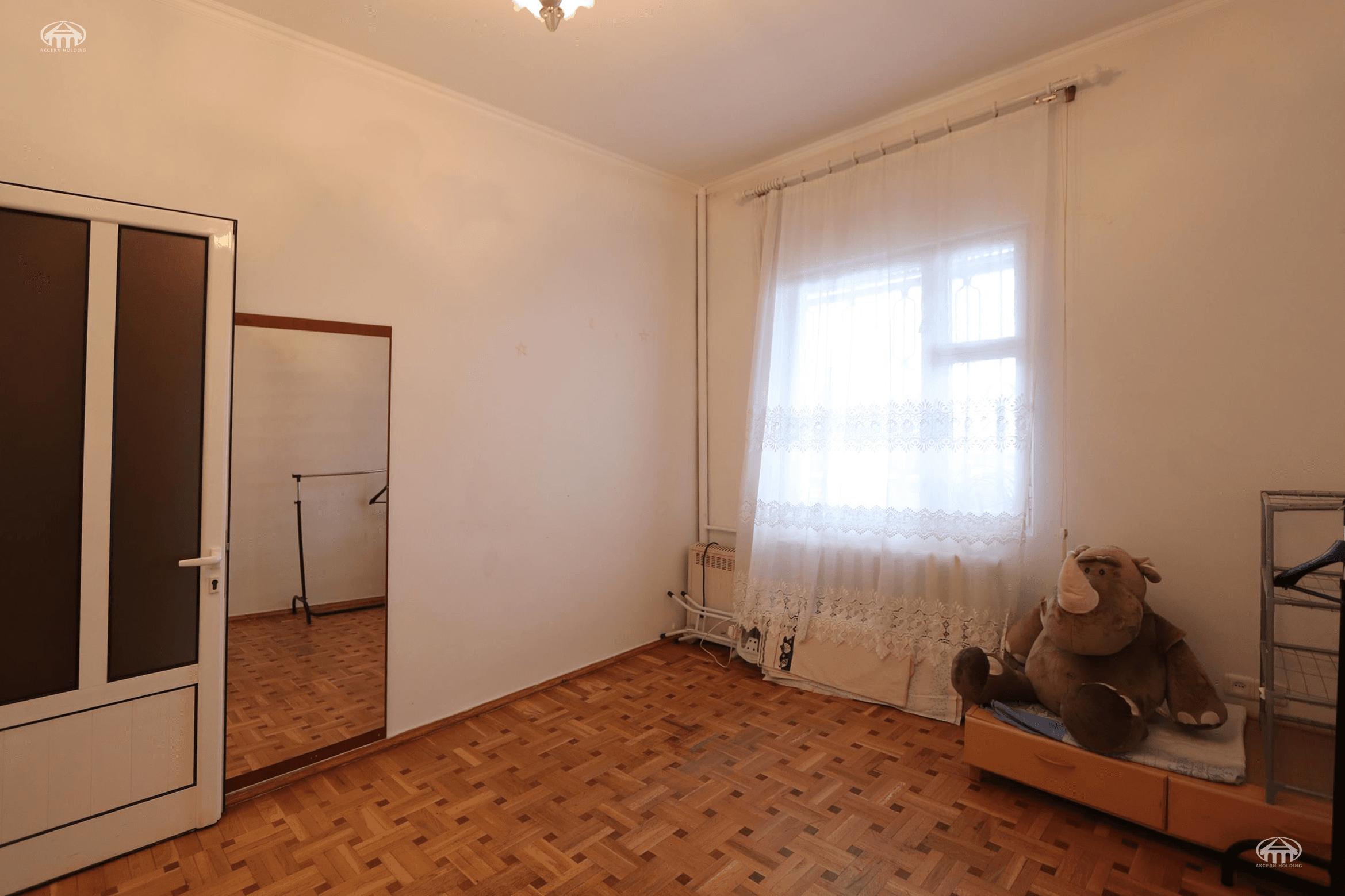 Дом · 4 комн. · 180 м² · Арабкир