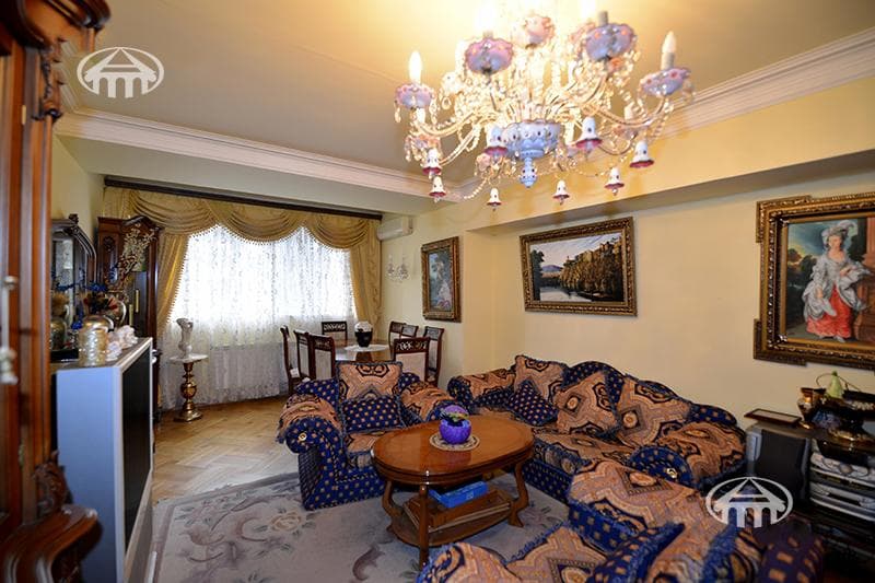 Квартира · 3 комн. · 89 м² · Кентрон