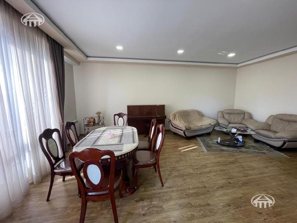 Квартира · 4 комн. · 169 м² · Арабкир