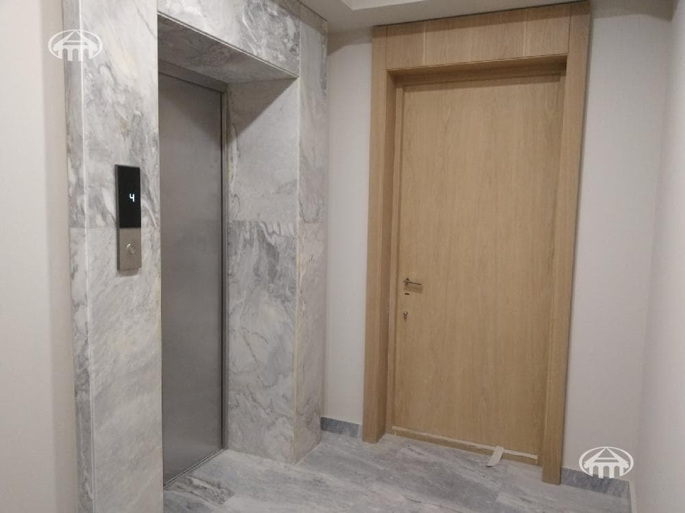 Բնակարան · 4 սեն. · 139 մ² · Կենտրոն