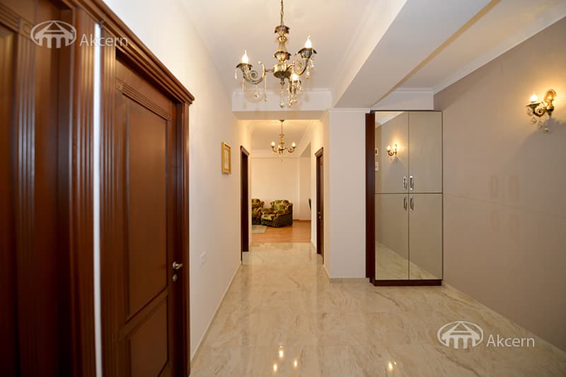 Apartment · 3 rooms · 113 m² · Kentron