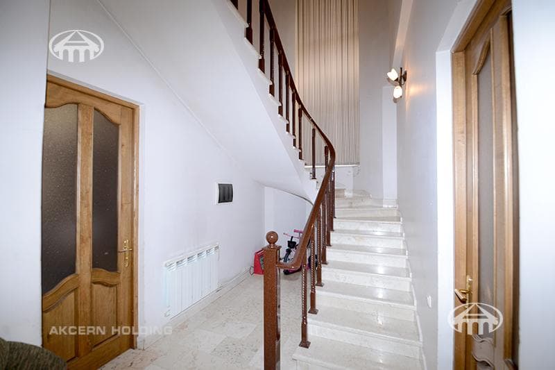 Особняк · 7 комн. · 505 м² · Эребуни