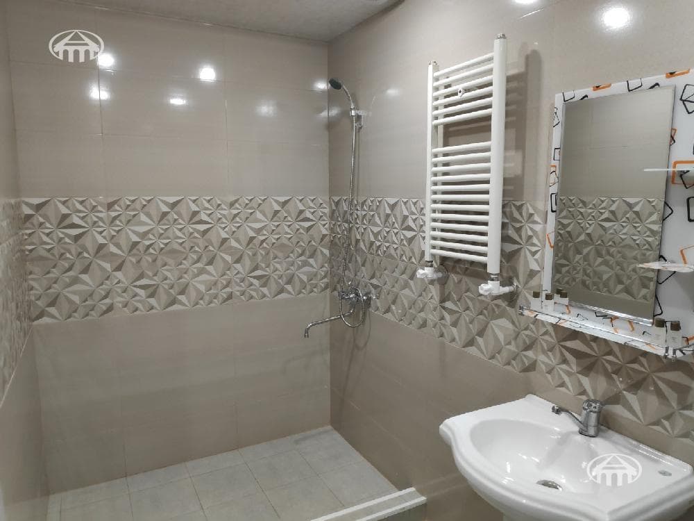 Hotel · 90 m² · Erebuni