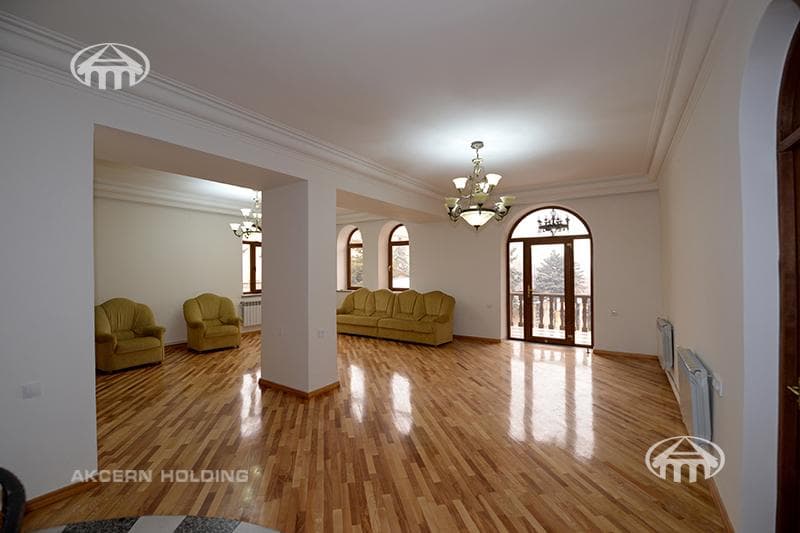 Mansion · 584 m² · Yerevan