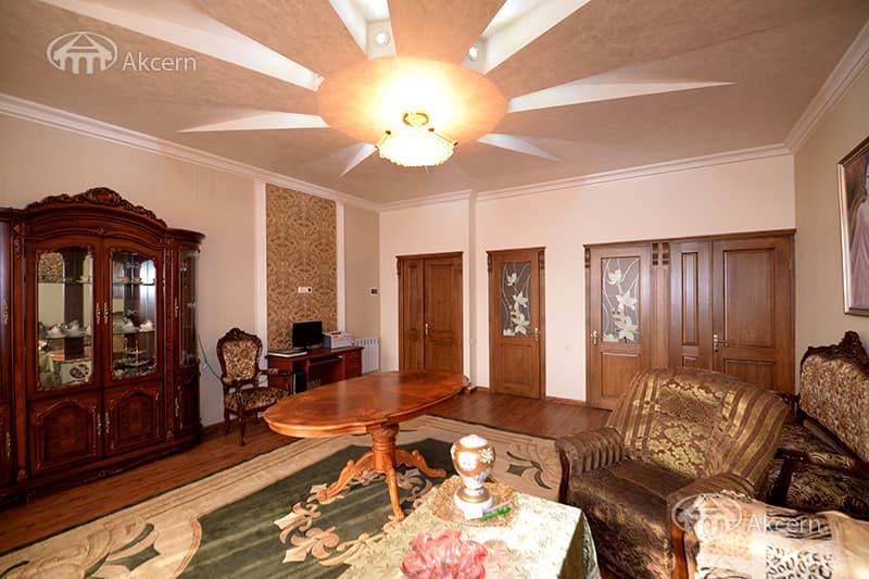 Apartment · 4 rooms · 162 m² · Arabkir