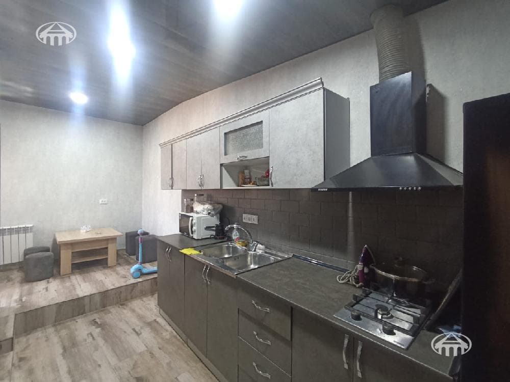 Mansion · 3 rooms · 62 m² · Davtashen