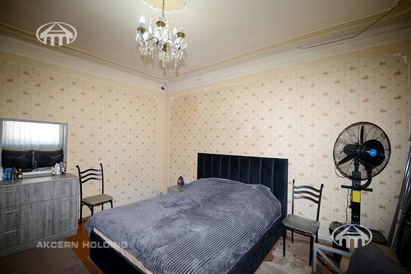 Особняк · 5 комн. · 350 м² · Гарни