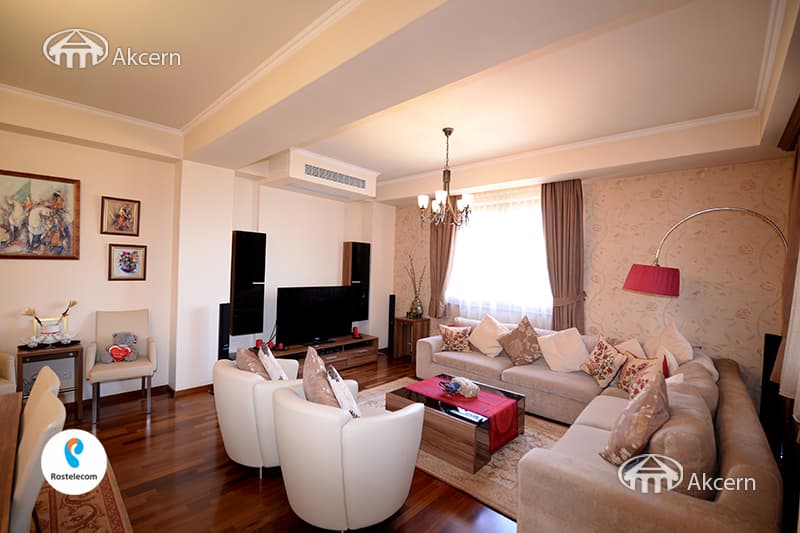 Квартира · 4 комн. · 156 м² · Кентрон