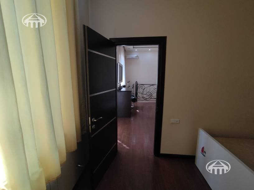House · 3 rooms · 110 m² · Arabkir