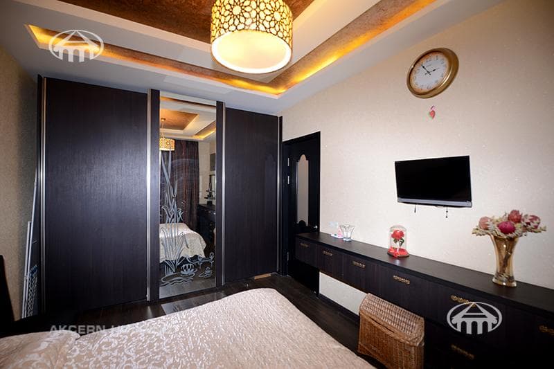 Apartment · 3 rooms · 90 m² · Kentron