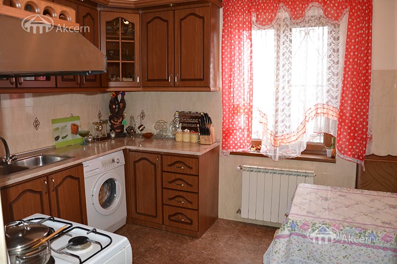 House · 5 rooms · 269 m² · Davtashen